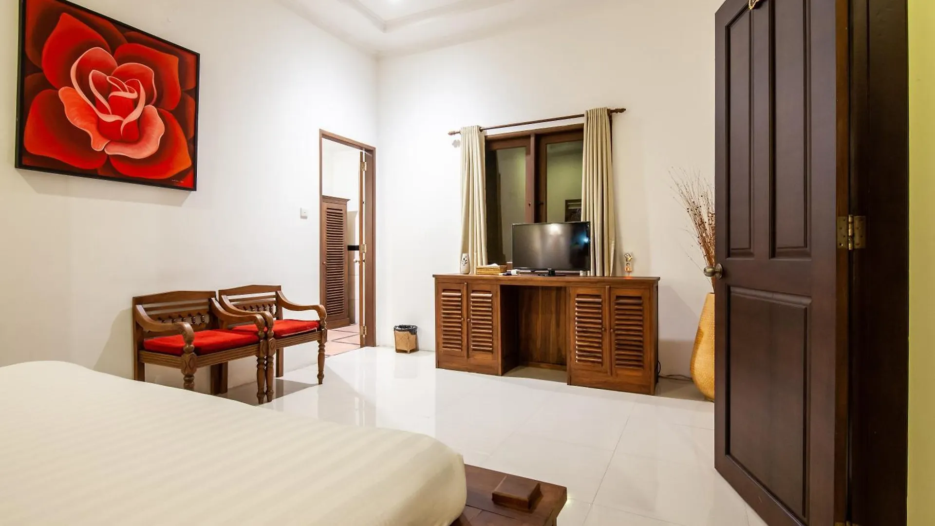 4-Bedrooms Private Pool Saraswati Villa Seminyak Indonesien