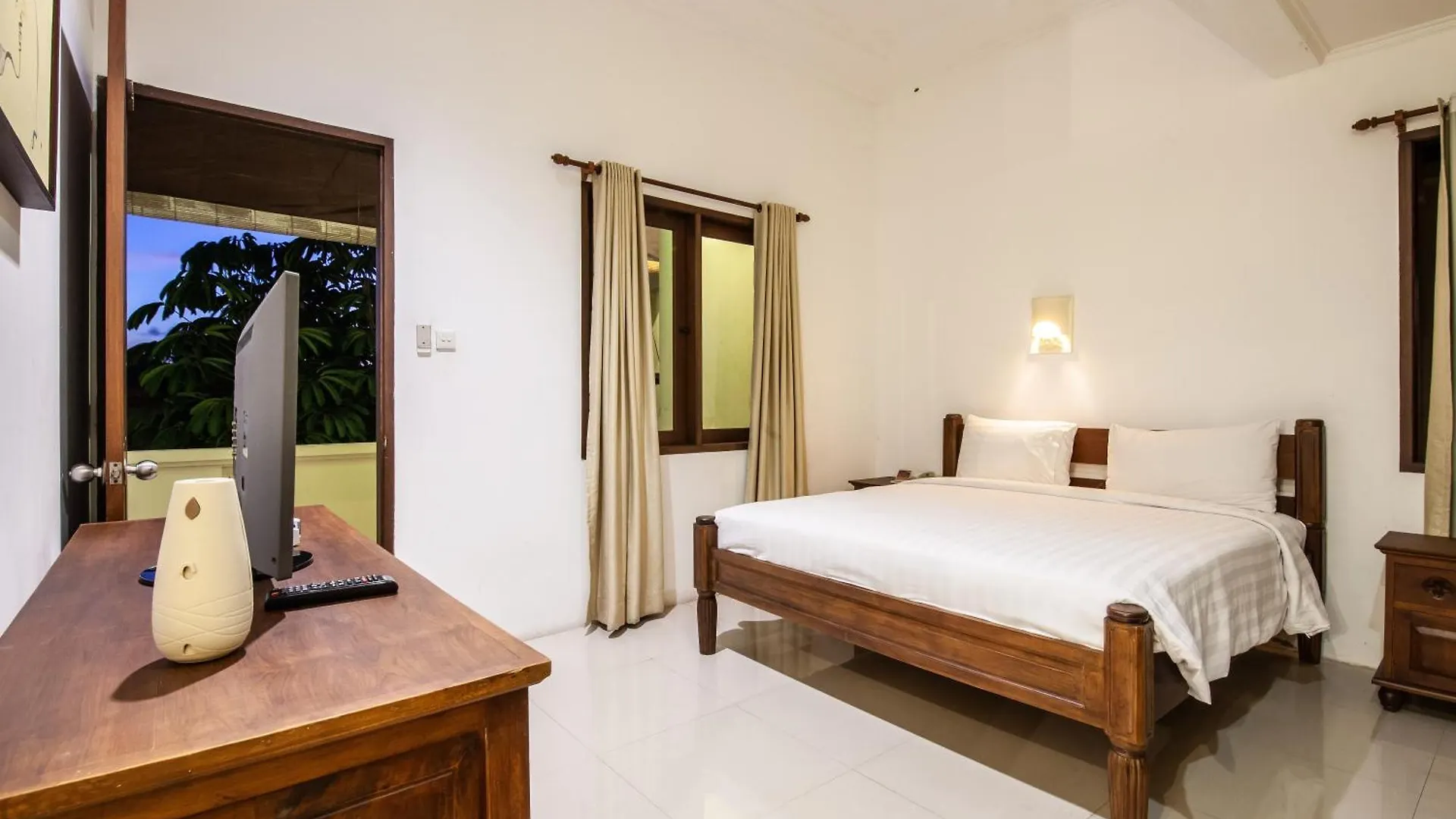 4-Bedrooms Private Pool Saraswati Villa Seminyak 0*, Seminyak (Bali) Indonesia