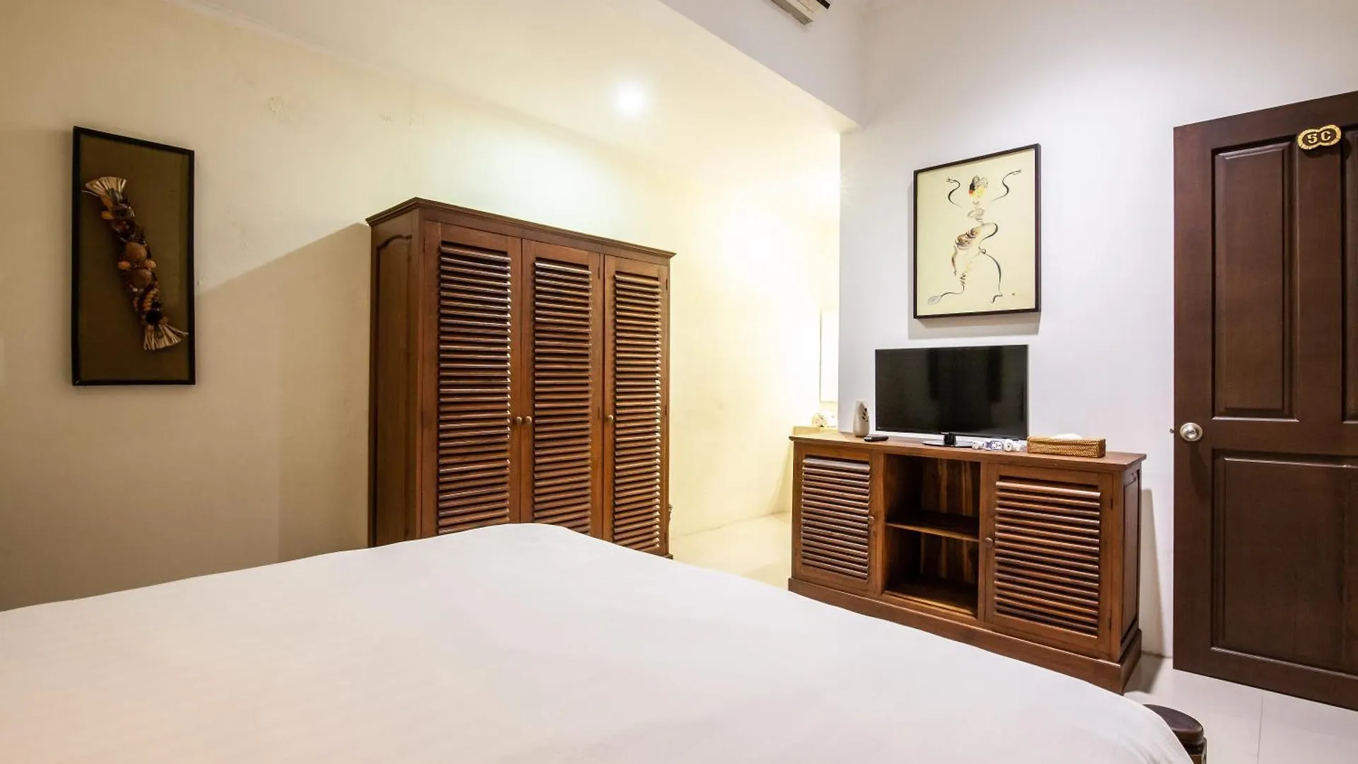 4-Bedrooms Private Pool Saraswati Villa Seminyak 0*, Seminyak (Bali)