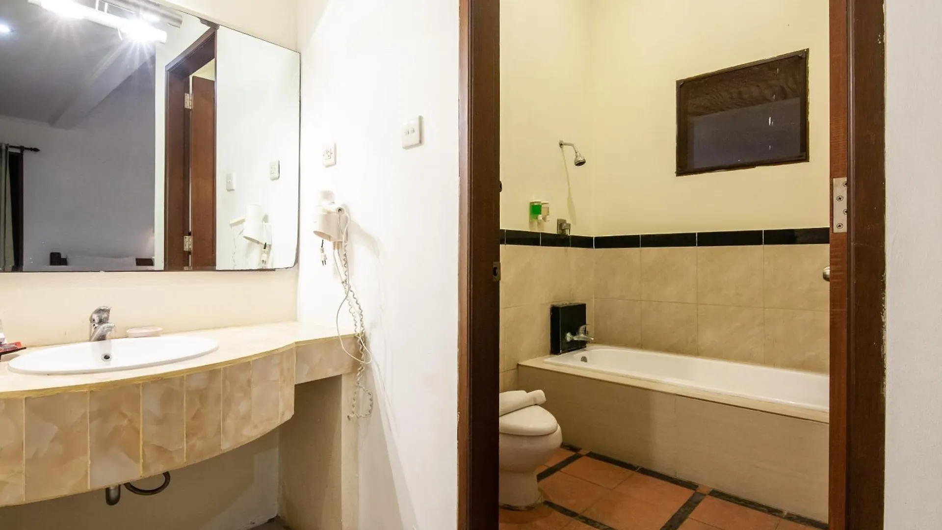 4-Bedrooms Private Pool Saraswati Villa Seminyak  Seminyak (Bali)
